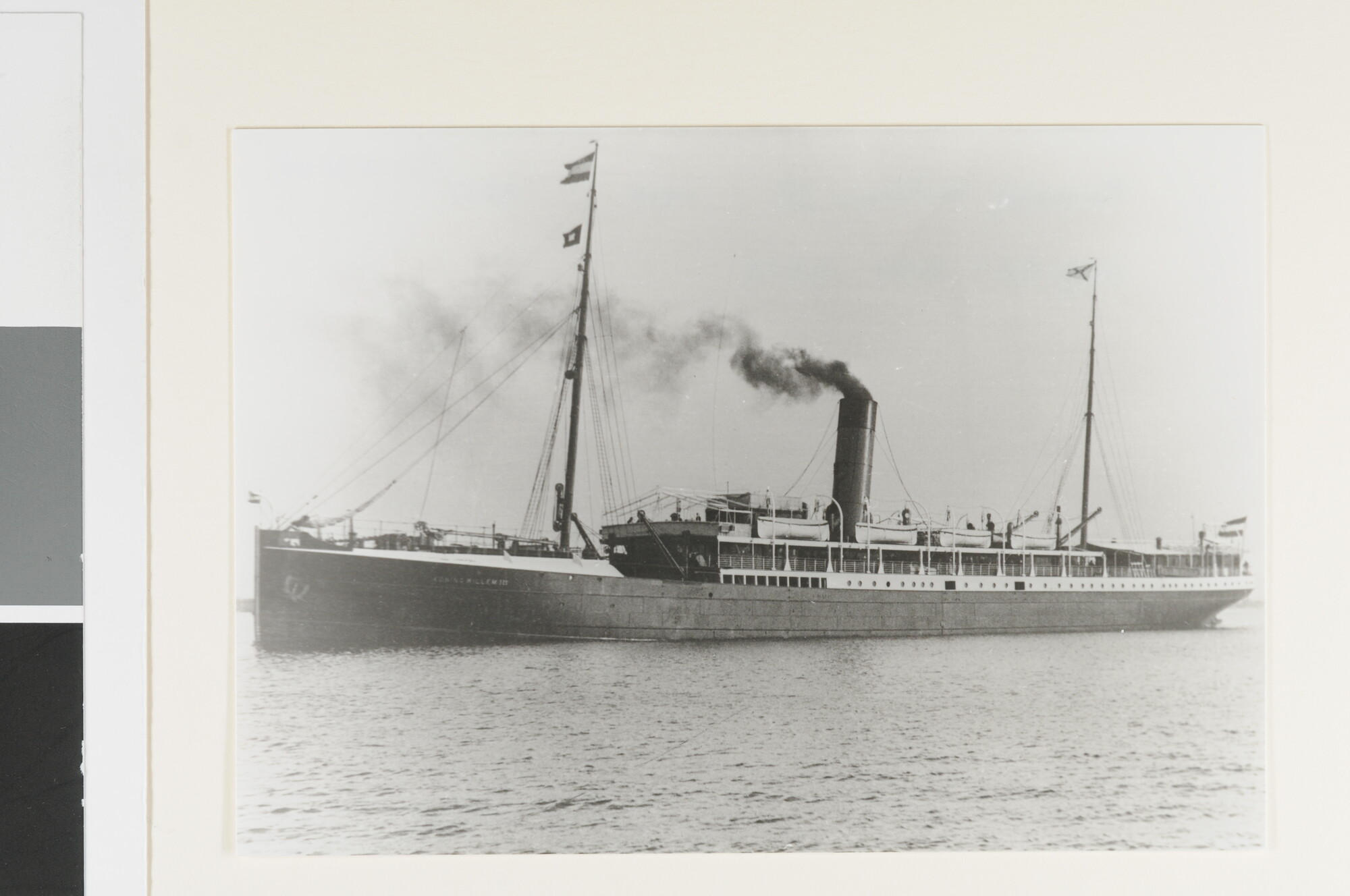 RB.0076(08) ; Het mailschip 'Koning Willem III' van de SMN; foto