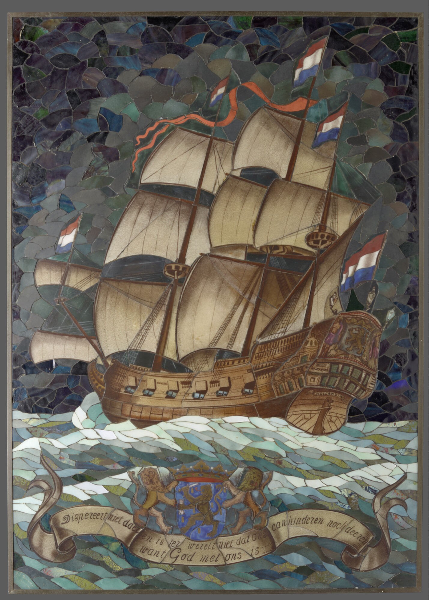 2014.0314; Glasraam met een voorstelling van een Nederlands zeilschip; glasschildering