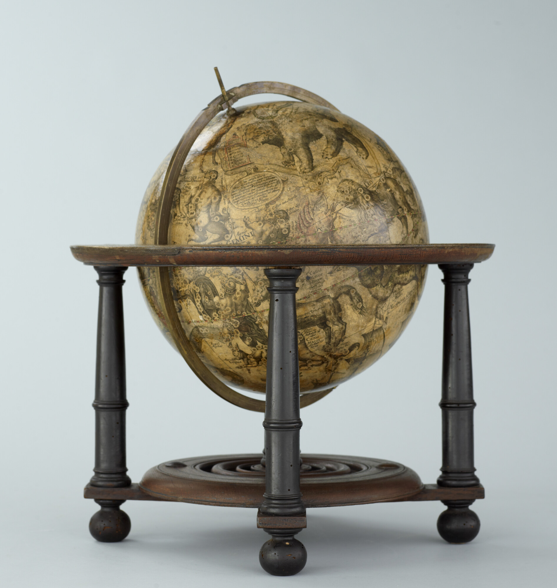 A.1212(02); Hemelglobe van 26,5 cm doorsnede door Petrus Plancius, circa 1625; globe