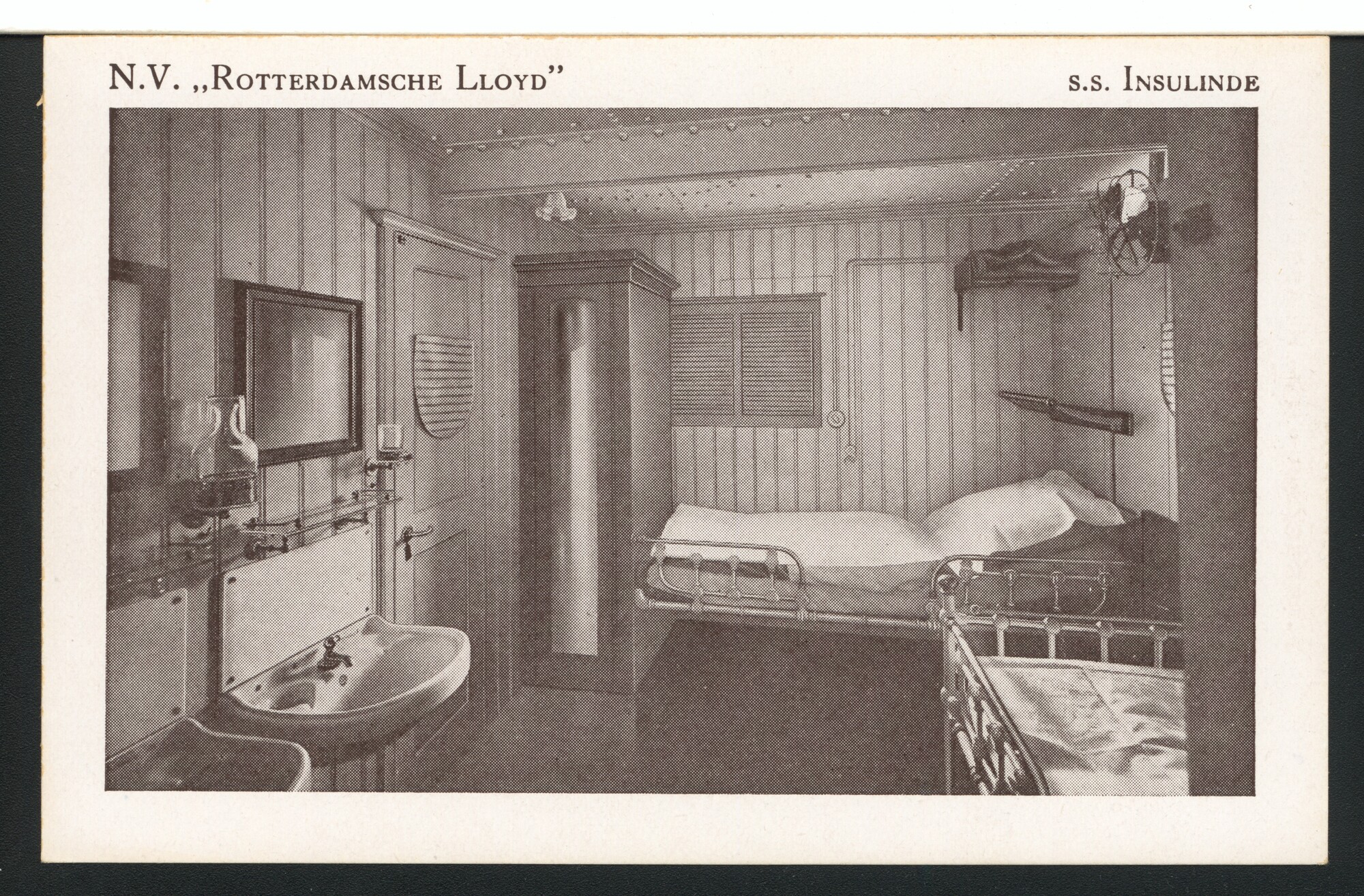 A.5779(36); Envelop met negen prentbriefkaarten met afbeeldingen van dekken en het; prentbriefkaart-serie