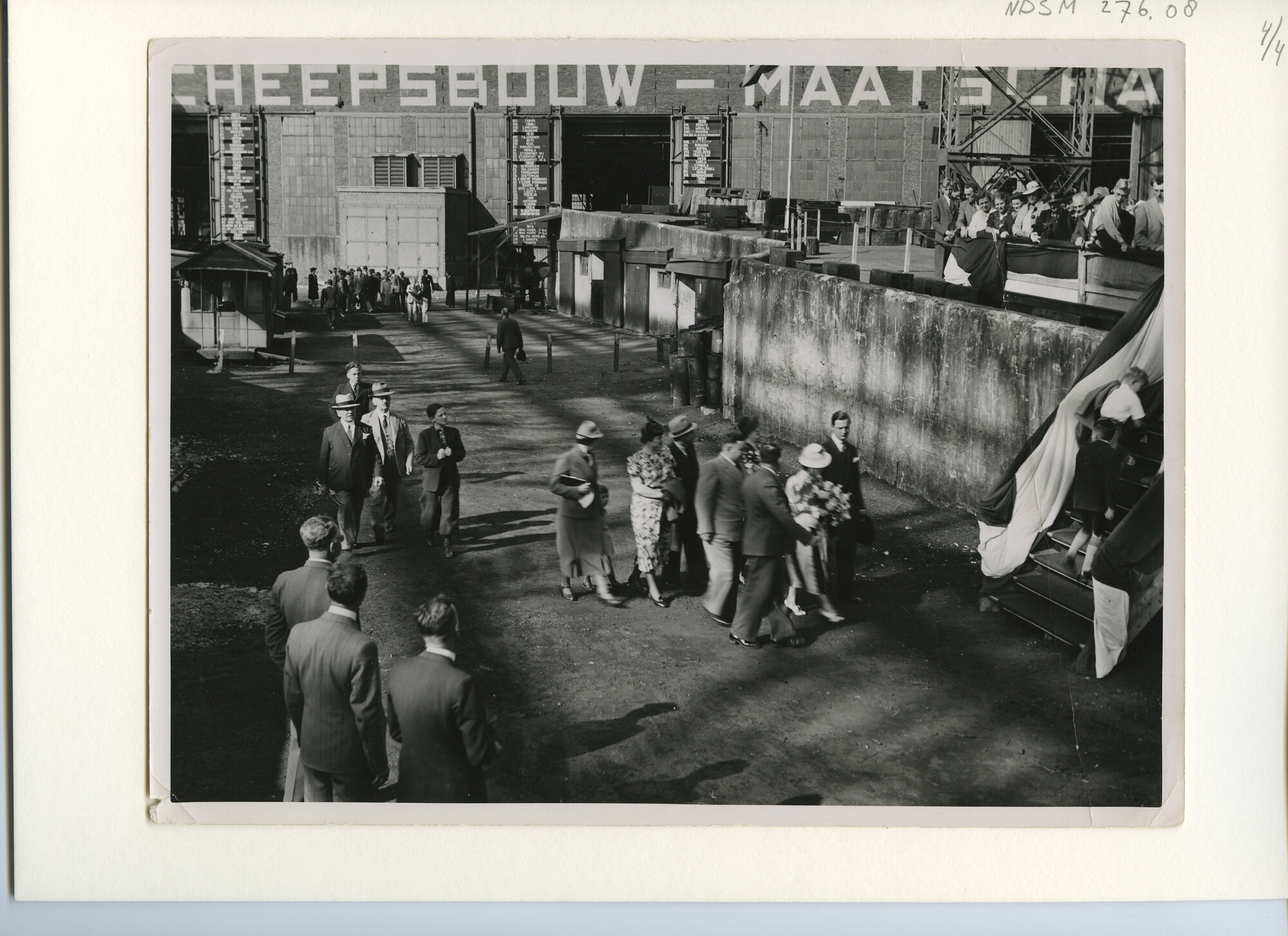 S.5444(1503)4; Foto van de tewaterlating van het passagiersschip tes. Viacheslav Molotov; foto