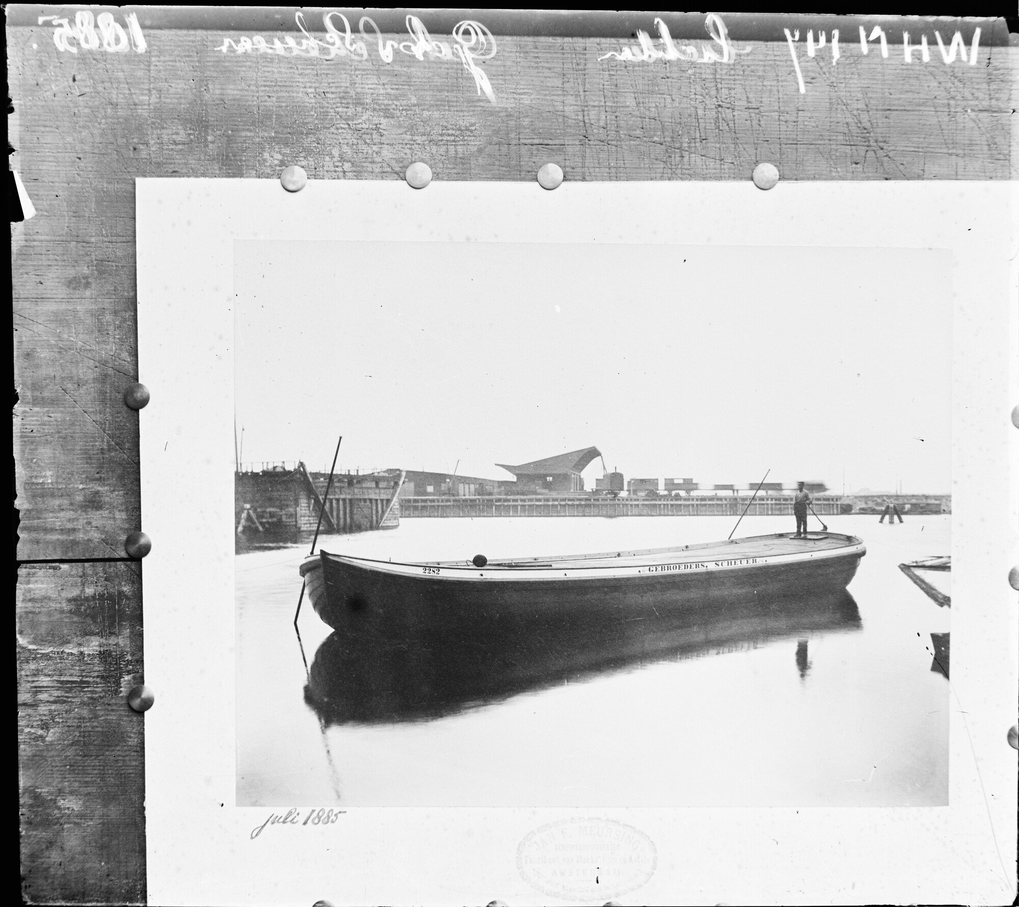S.1156(06)141a1; Glasnegatief van een dekschuit Gebroeders; negatief