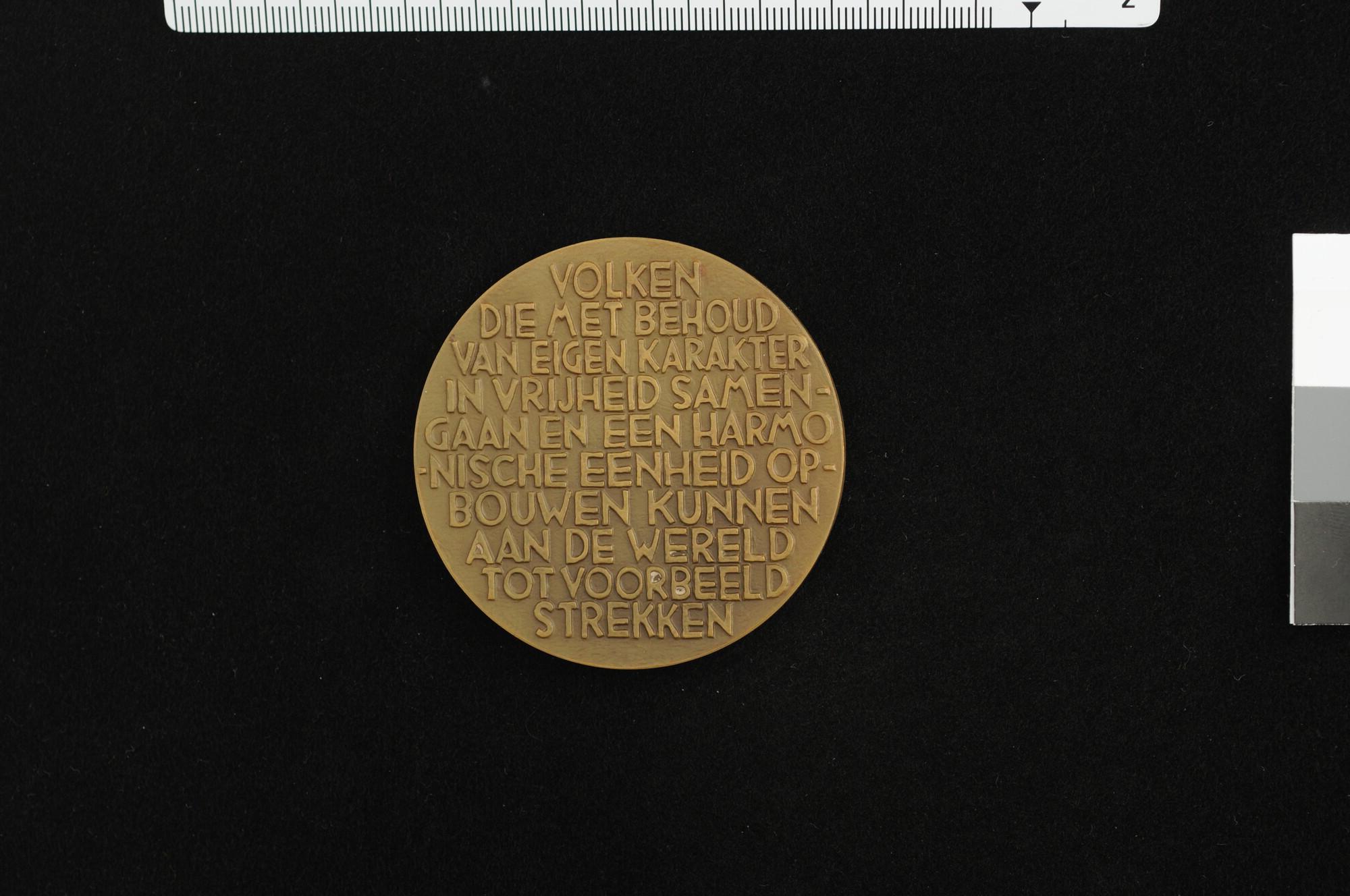 S.5064(110); Penning op het bezoek van prins Bernhard aan de West, 1950; penning