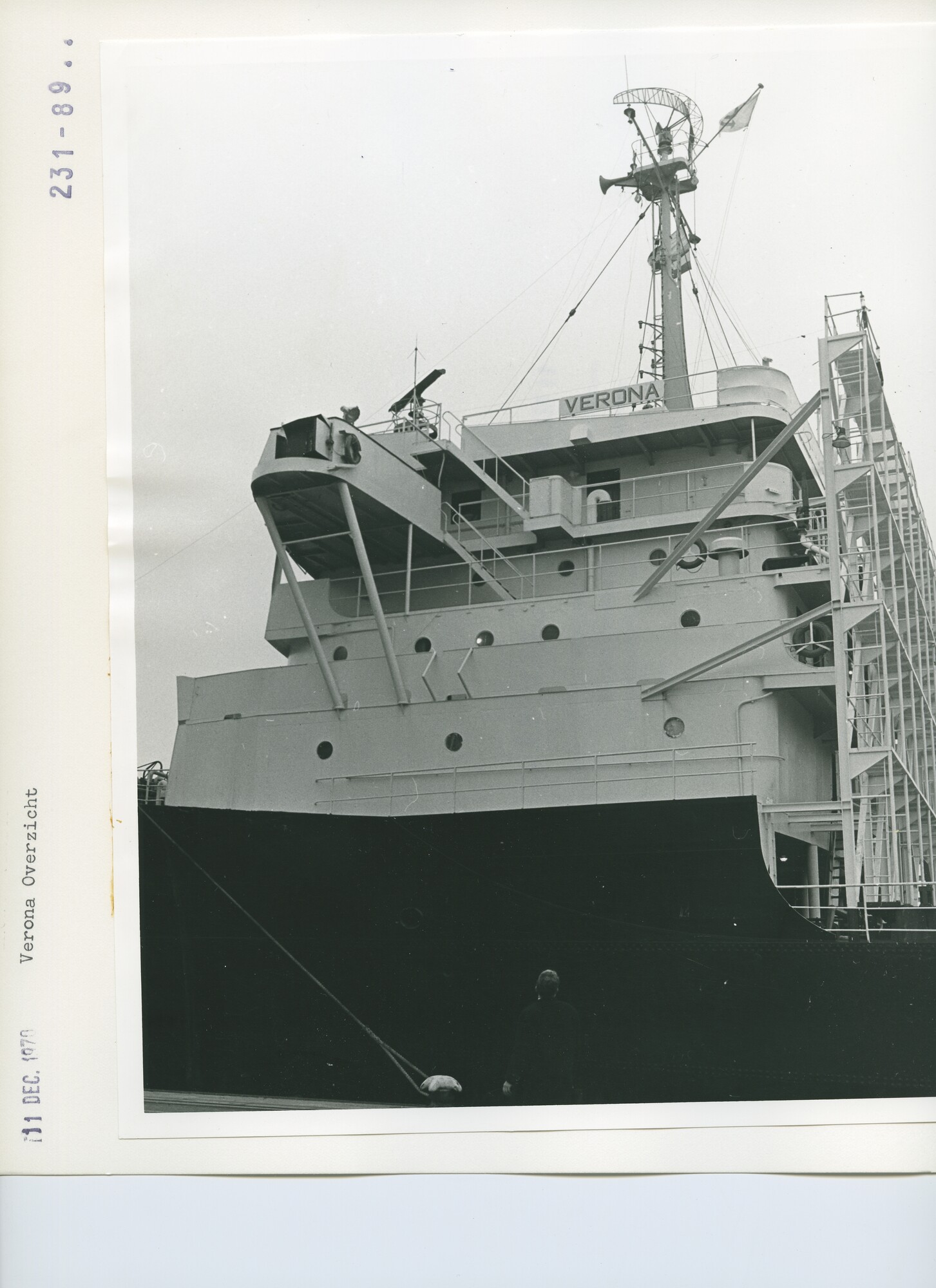 S.5444(5195)06; Foto van het containerschip Verona (een verbouwde tanker); foto