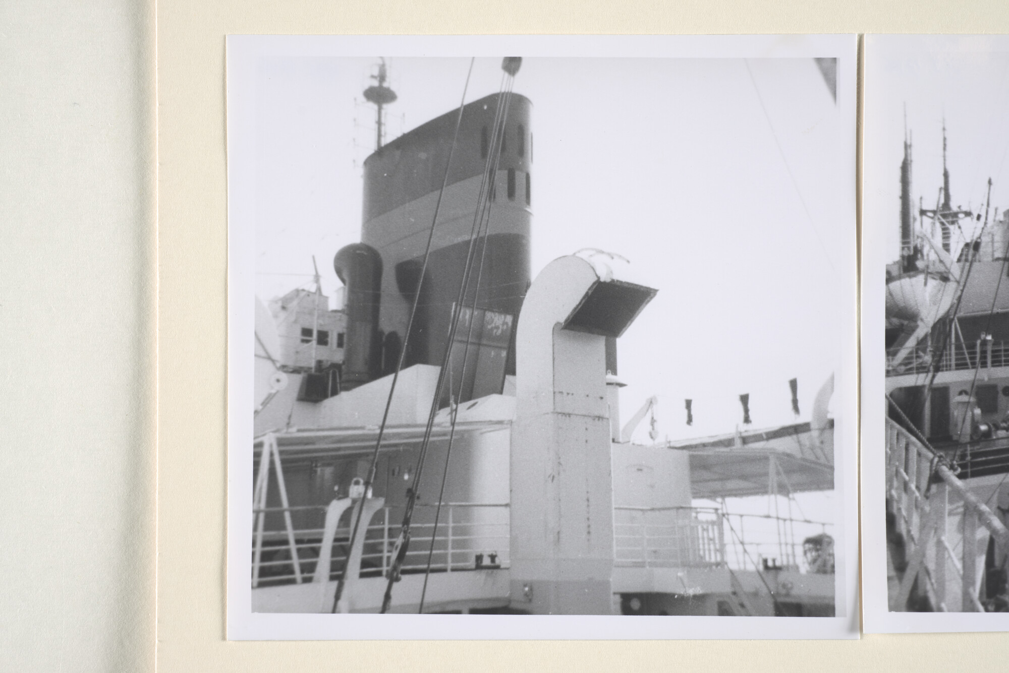 1995.1746; Reproductiefoto's van dekaanzichten a/b vrachtschip ms. Bali van de SMN; fotoreportage