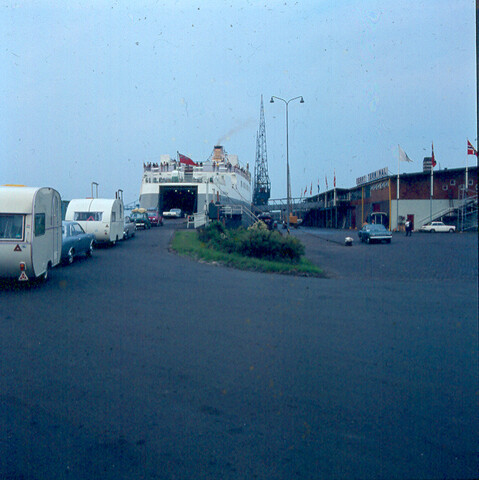 S.9100(5231); Dia van de Britse veerboot 'Blenheim' van de Fred Olsen Line; diapositief