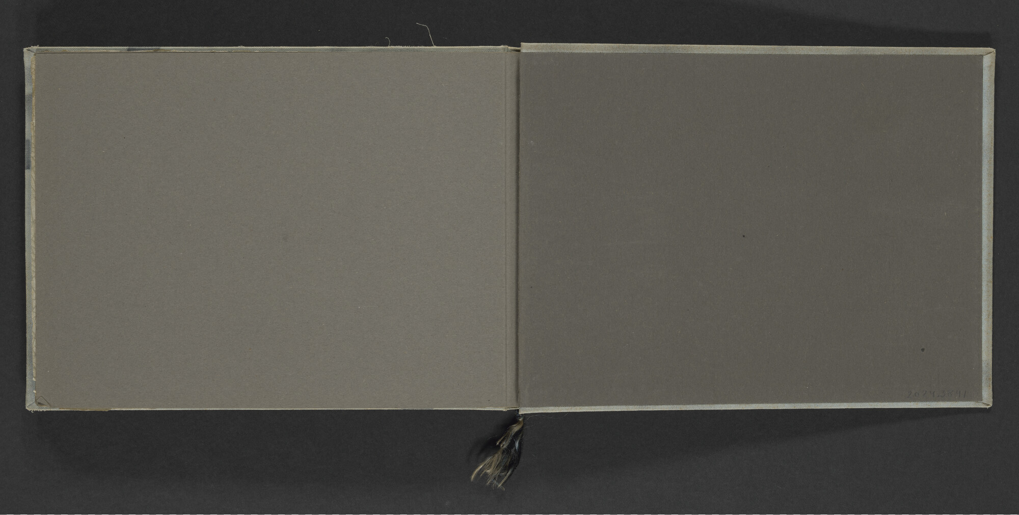2024.3841; Fotoalbum van C.J. (Kees) de Vries, machinist op schepen van de Koninklijke Hollandsche Lloyd tussen 1928 en 1934; fotoalbum