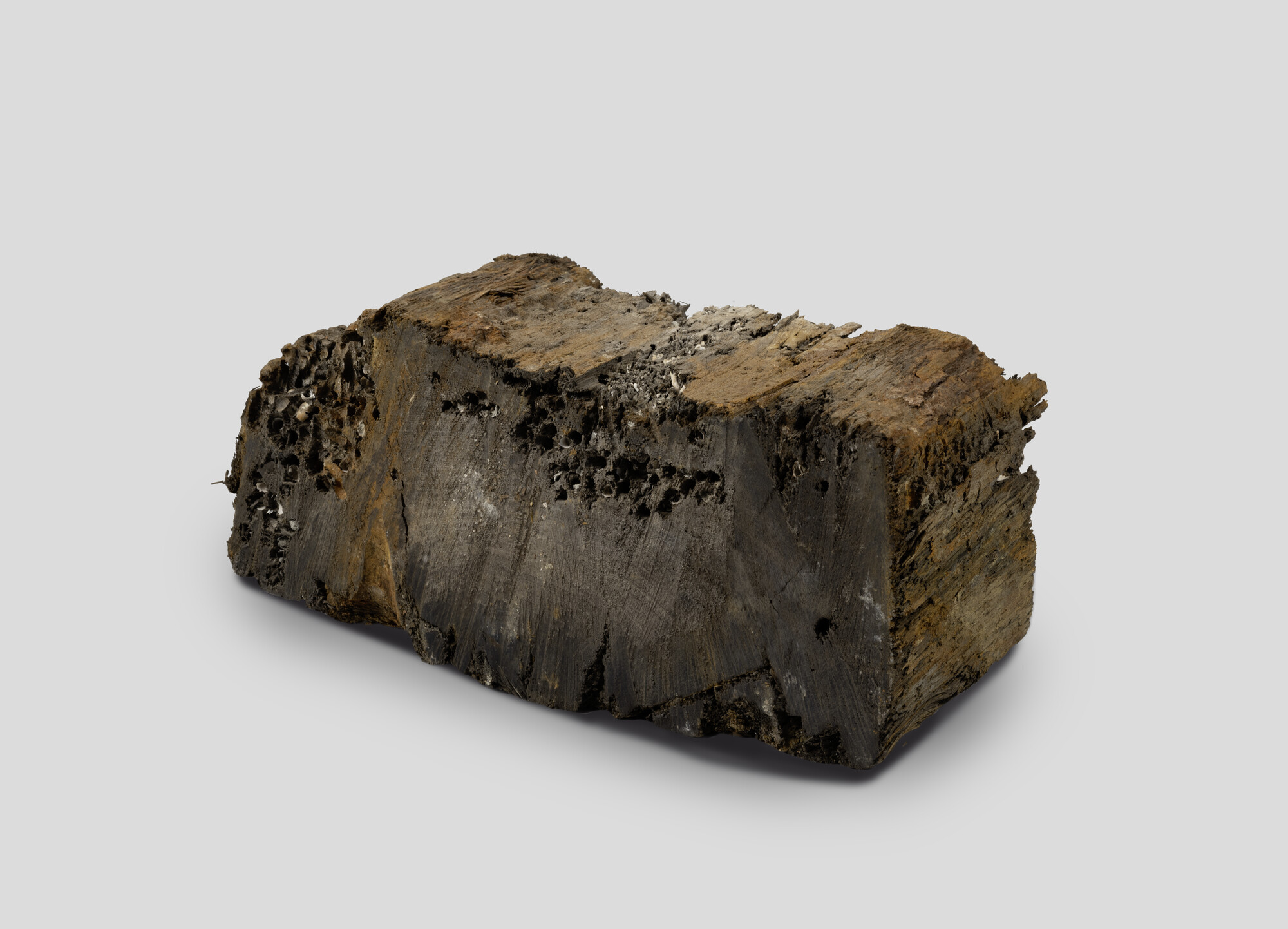 1999.3095; Fragment van een scheepsonderdeel; balk