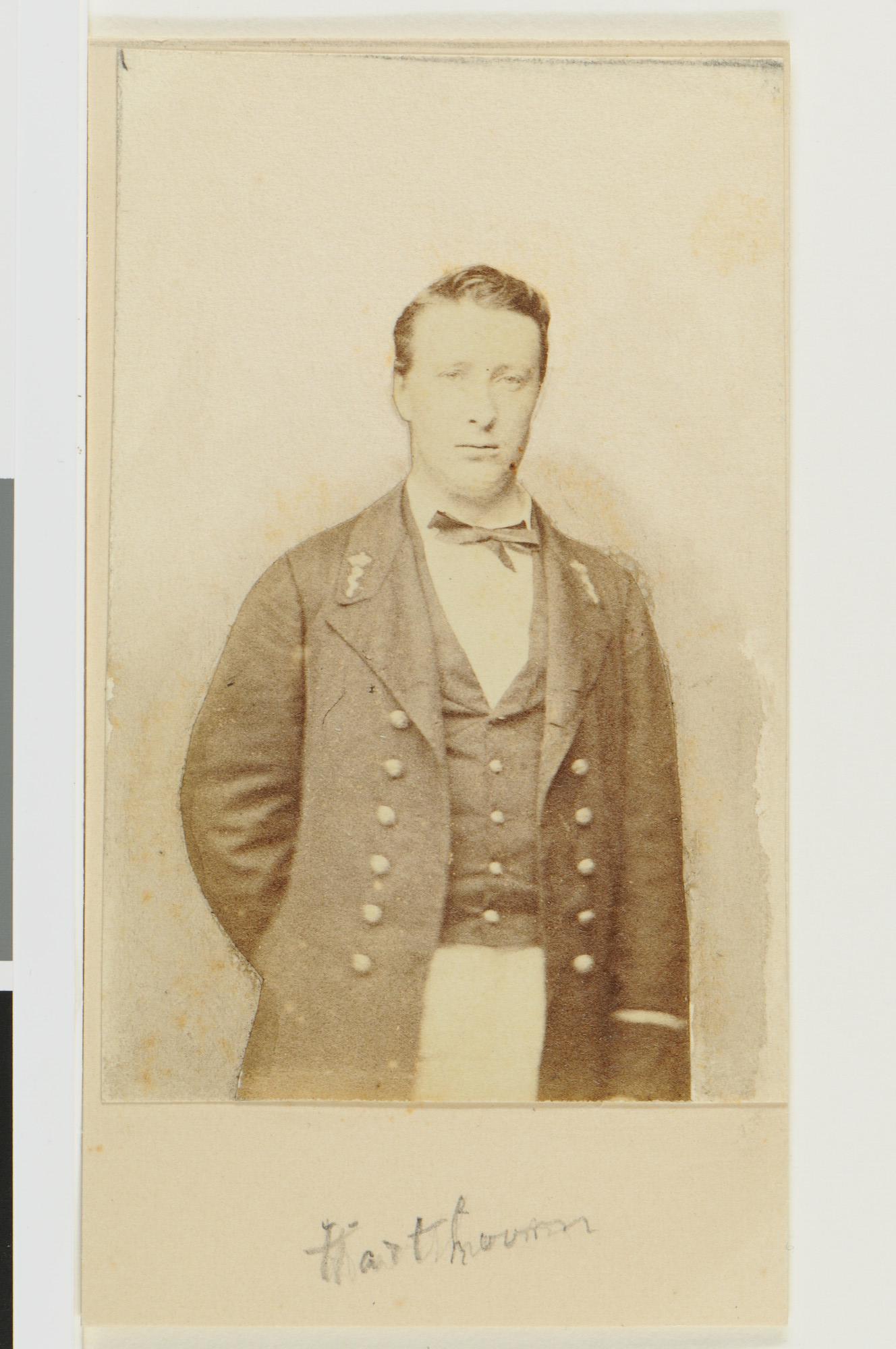 A.1361(25)13; Portretfoto van J.O. Harthoorn (1837-1910), officier van gezondheid 3e klasse; foto