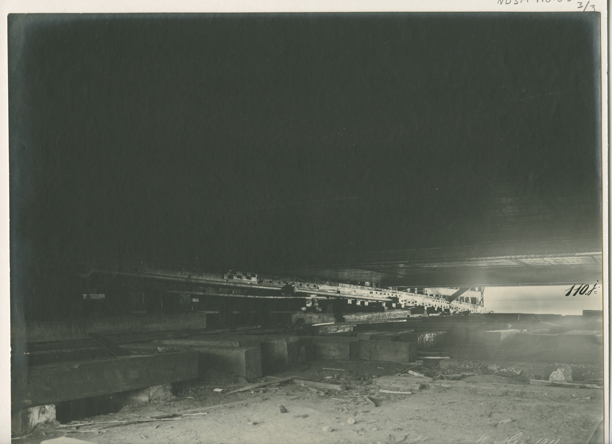 S.5444(0304)3; Foto van het Julianadok in aanbouw bij de NSM; foto