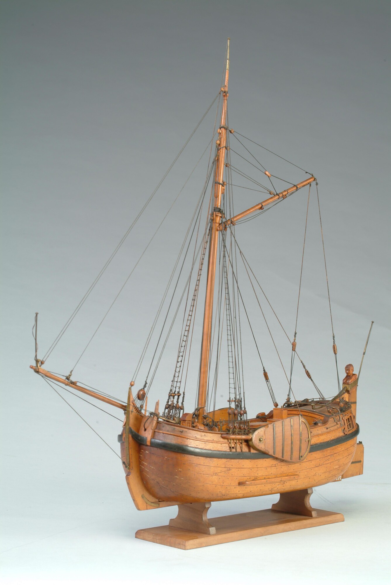 A.0077; Model van een paviljoengaffelschuit; scheepsmodel