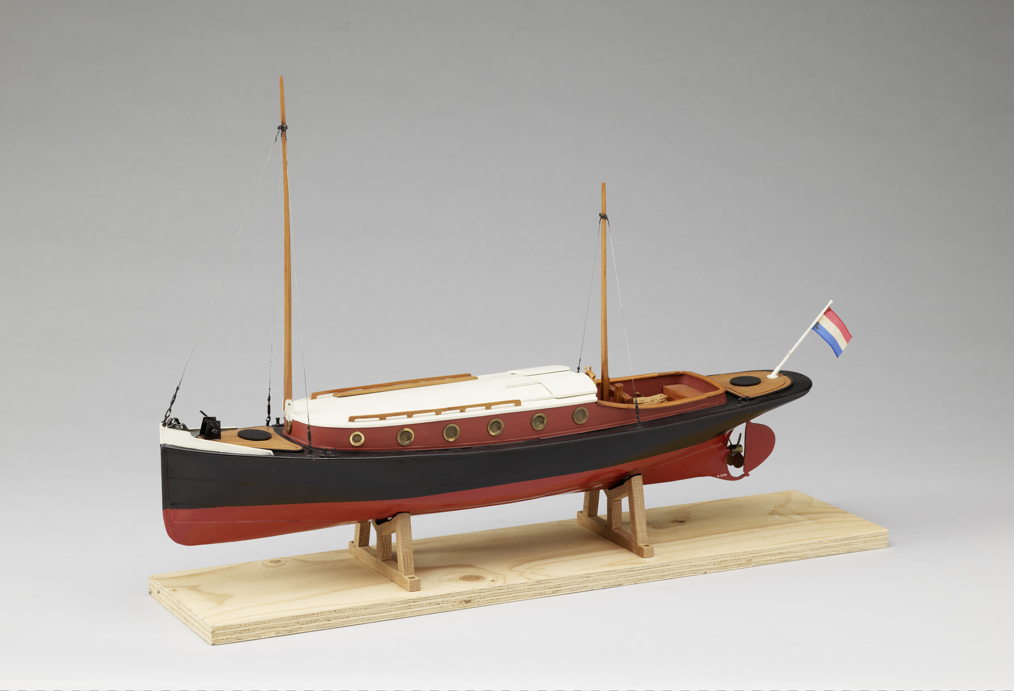A.5326; Model van het directievaartuig Werf 't Kromhout 3; scheepsmodel