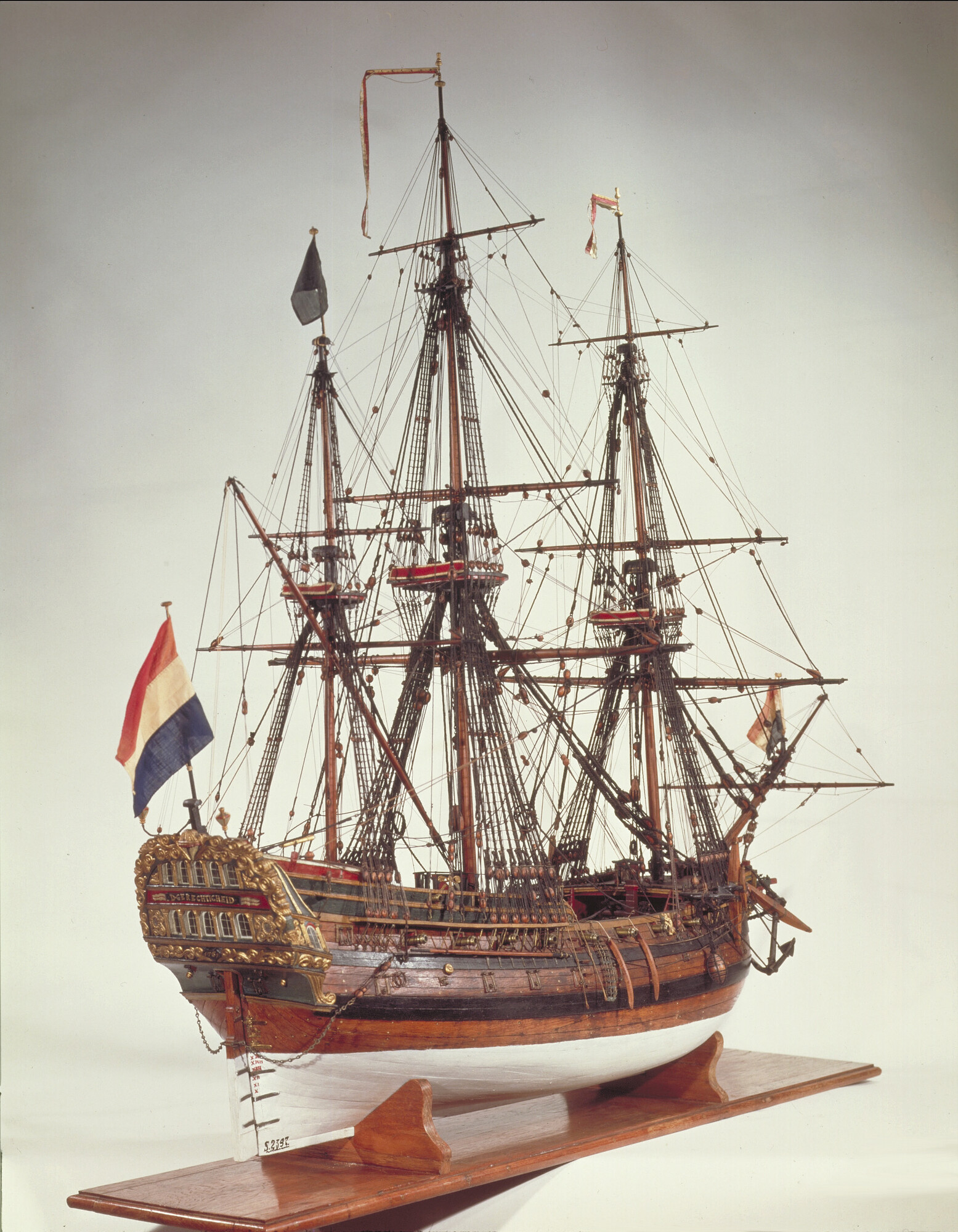 S.2397; Model van de Oost-Indiëvaarder Gerechtigheid; scheepsmodel