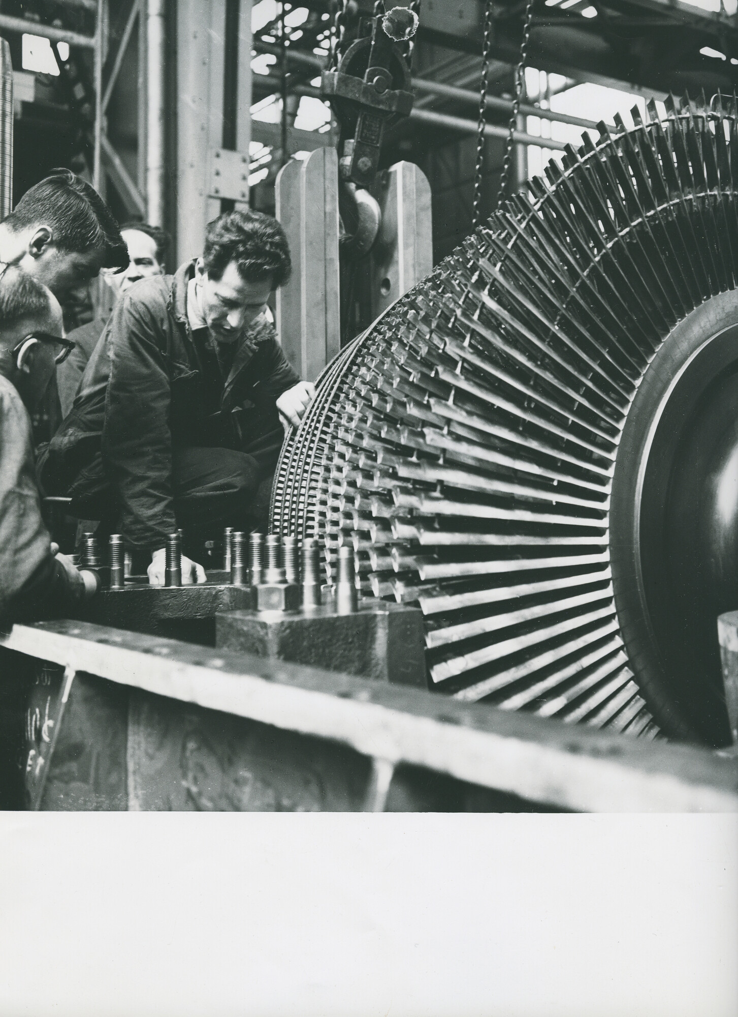 S.5444(3001)10; Foto uit een serie, gebruikt voor jaarverslagen van de NDSM; foto