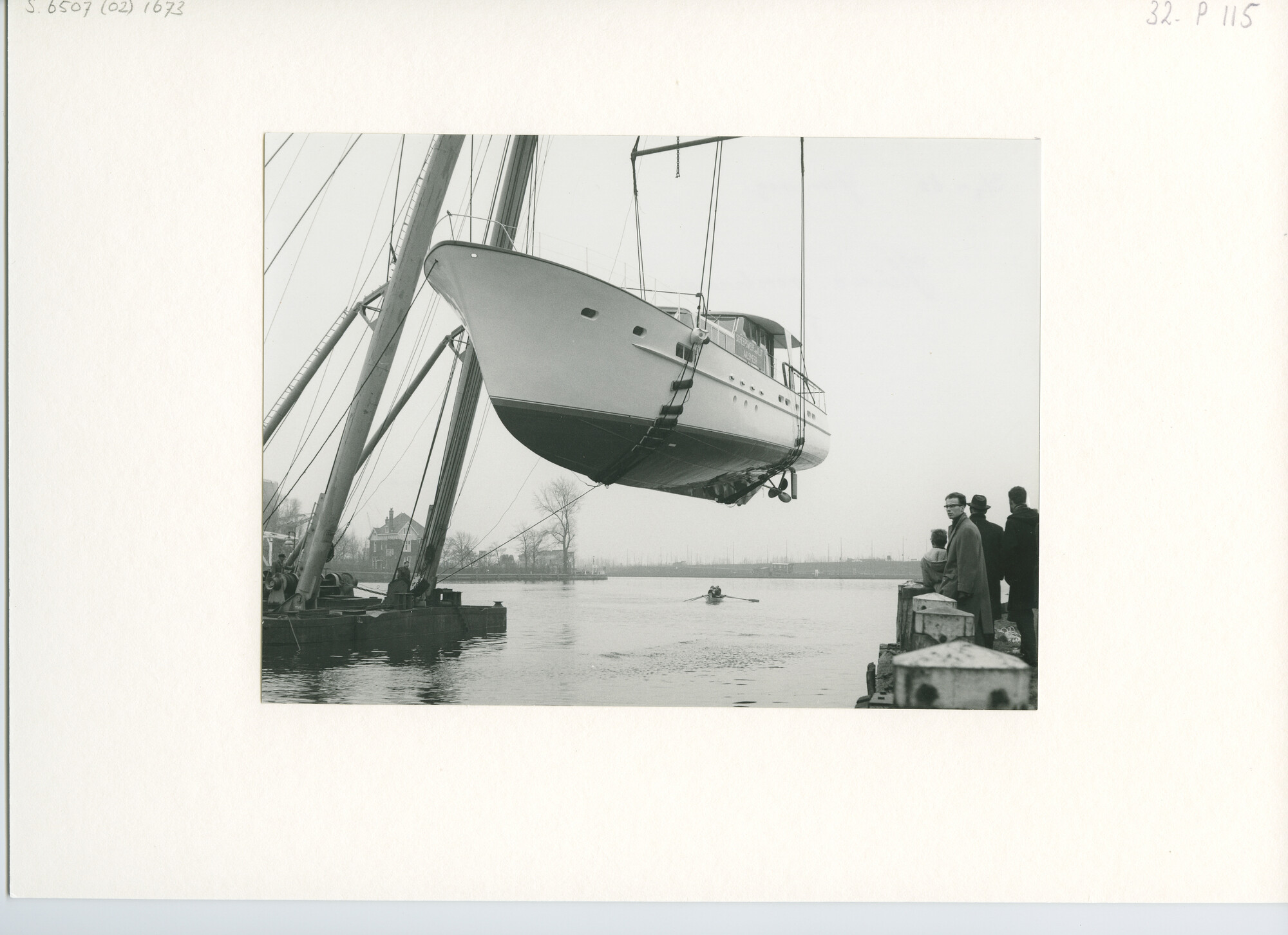 S.6507(02)1673.02; Zwart-wit foto van de voorbereidingen voor de HISWA 1962; foto