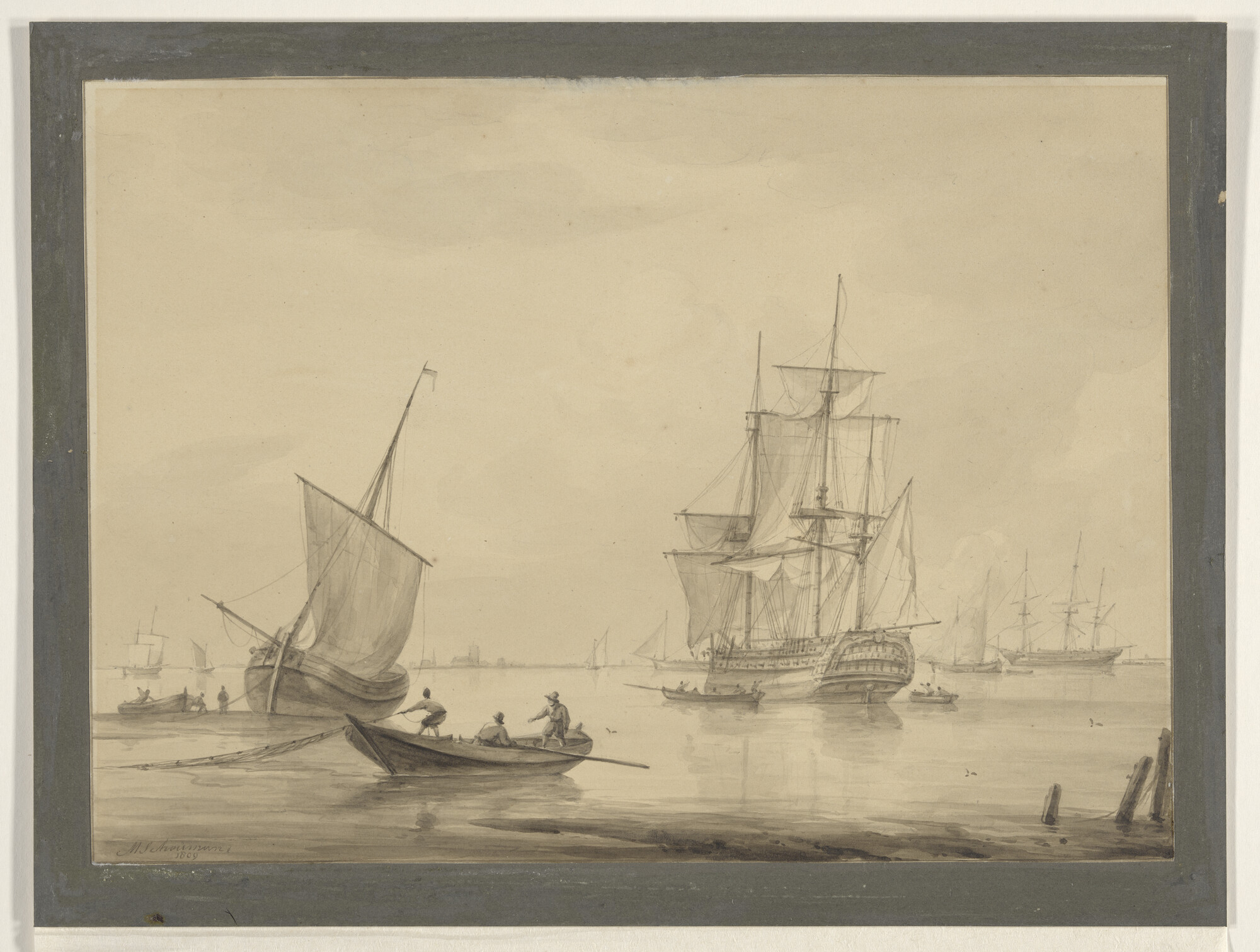 A.1135; Een aantal schepen voor anker met onder andere rechts een oorlogsschip; tekening