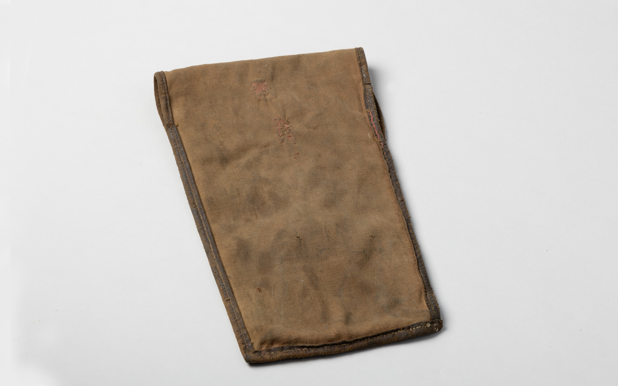 1999.0862; Opberghoes van jute voor vormersgereedschap; gereedschap