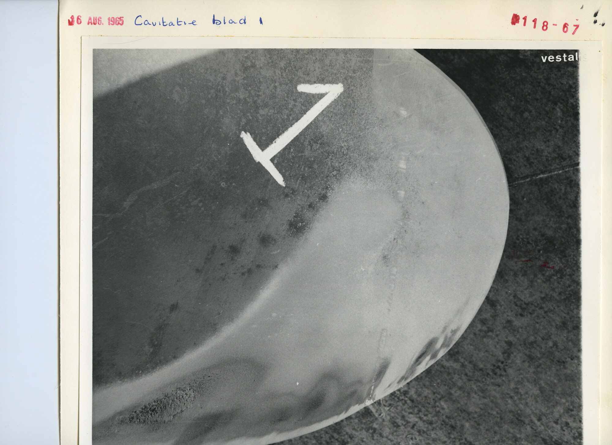 S.5444(4476)4; Foto van cavitatie-erosie aan de schroef van de Vestalis; foto