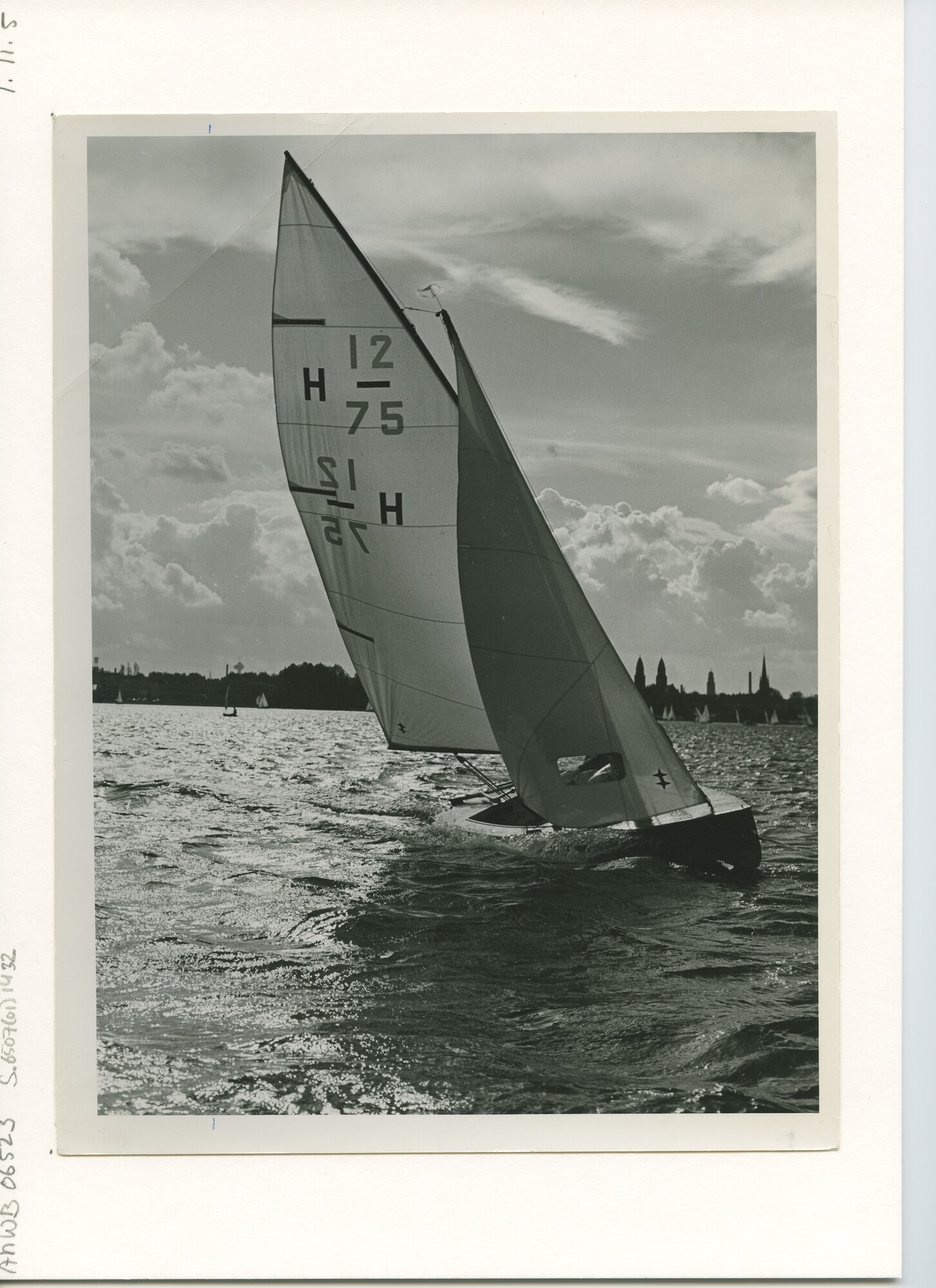S.6507(01)1432; Sharpie nr. H75; foto