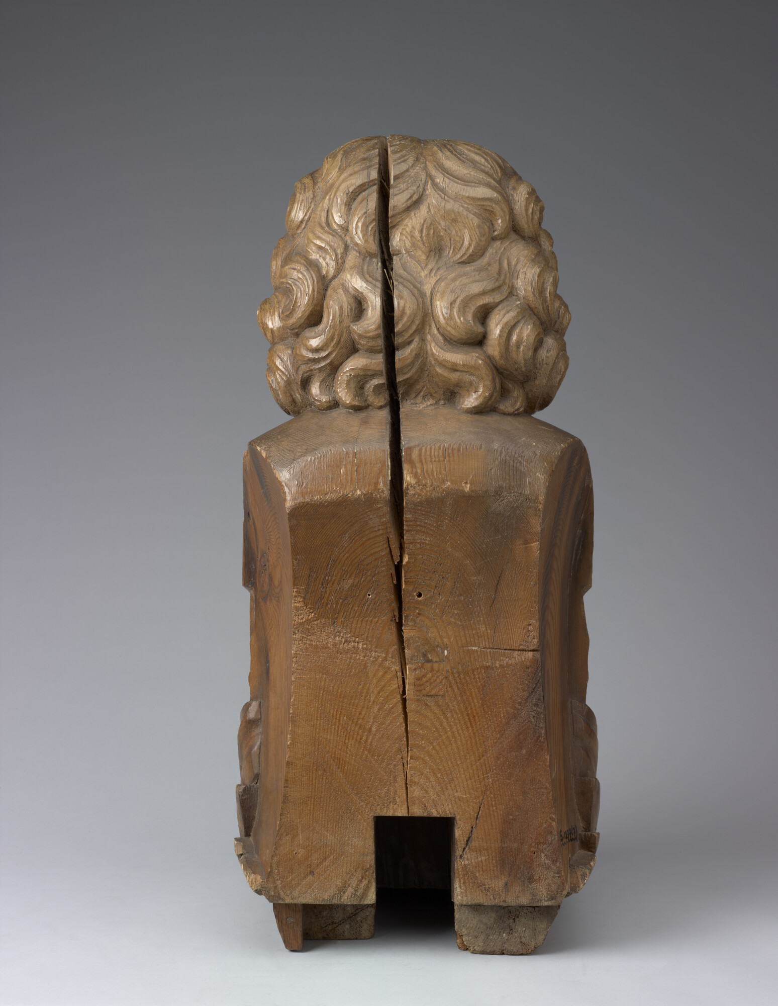 S.1277(07); Schegbeeld (buste) voorstellend Michiel Adriaansz. de Ruyter; boegversiering
